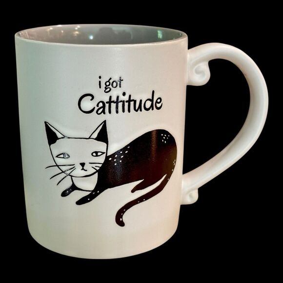 Signature Housewares "I Got Cattitude" 3D Stoneware White/Gray Coffee Mug 14 oz - Picture 4 of 10